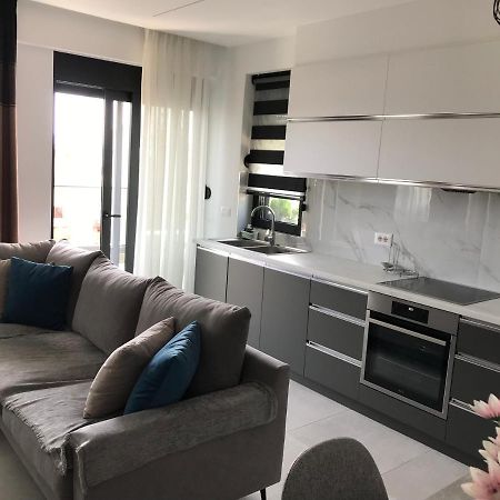 Saranda Lux Apartments Ngoại thất bức ảnh